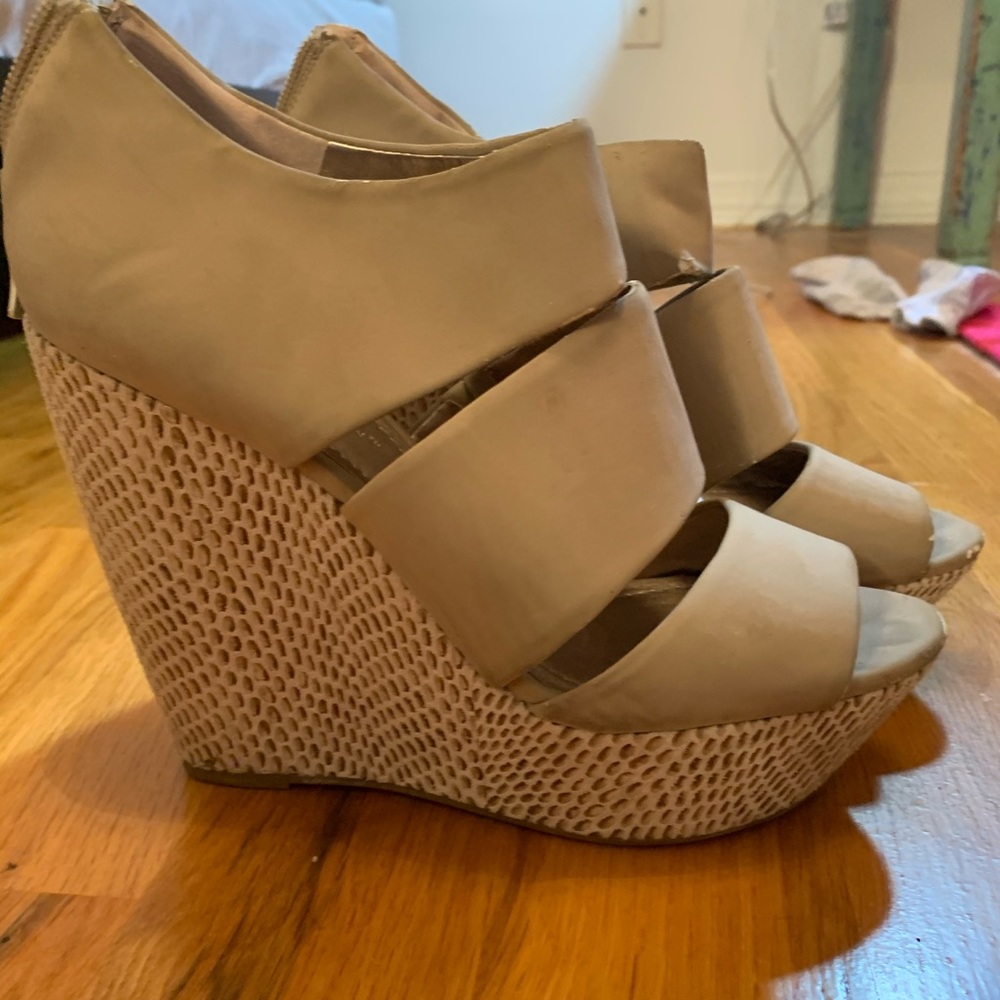 BCBG Generation wedges